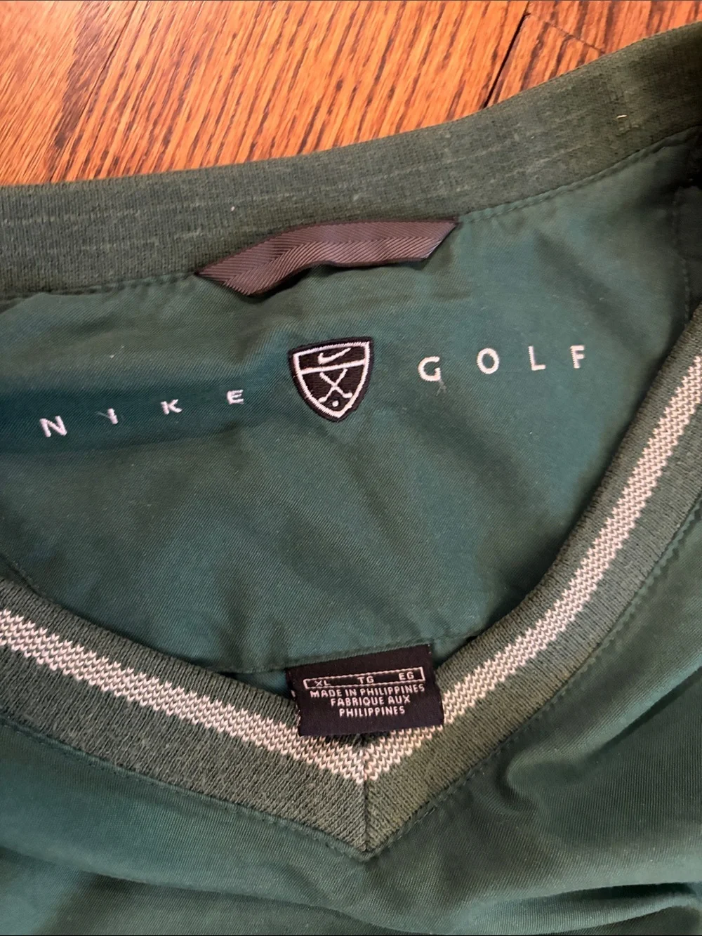 Nike Men’s Windbreaker Jacket Green